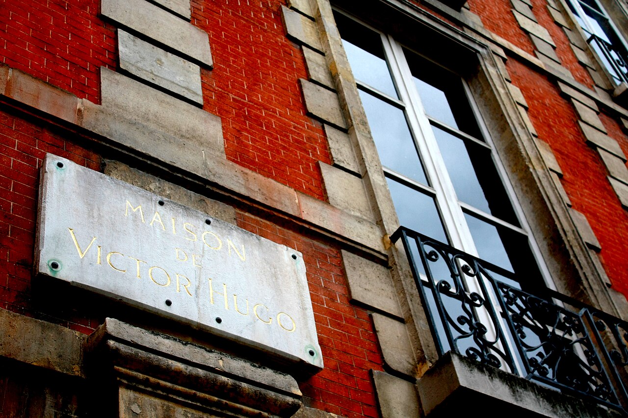 Maison de Victor Hugo — Place des Vosges — Maison de Victor Hugo — Paris Musées